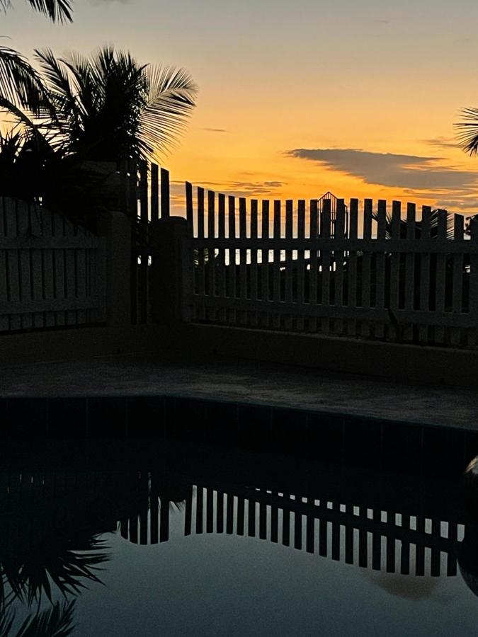 The Novelo Hotel Caye Caulker Exterior photo