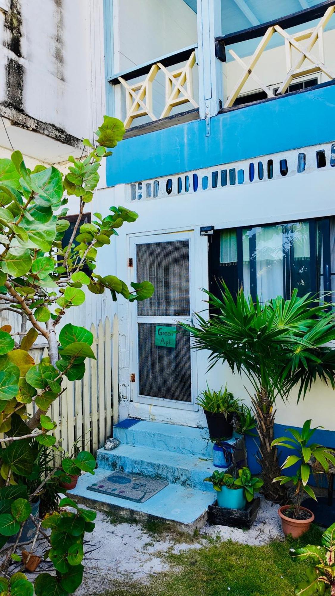 The Novelo Hotel Caye Caulker Exterior photo