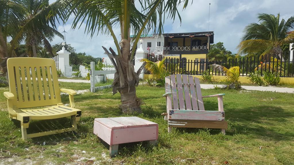 The Novelo Hotel Caye Caulker Exterior photo